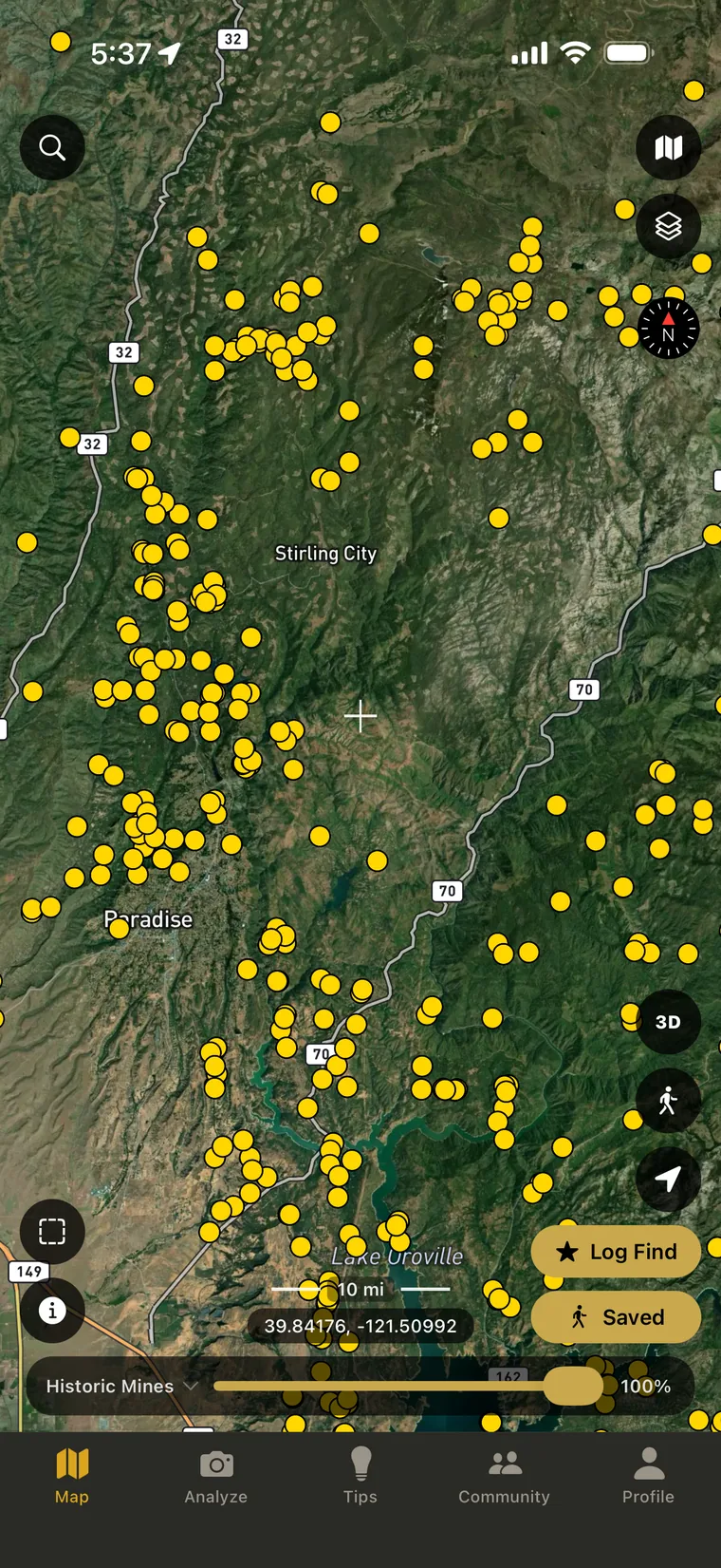 Satellite map around Stirling City and Paradise, California, with hundreds of historic mine sites drawn as points clustered along the drainages above Lake Oroville